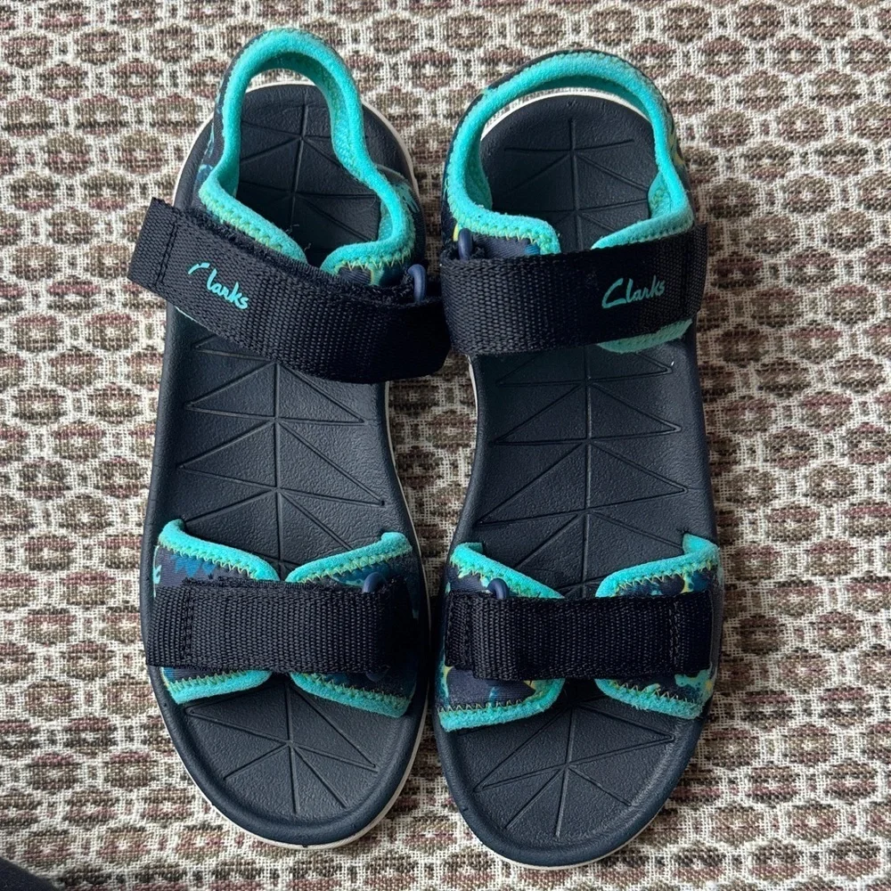 Clarks Unisex Kids Surfing TideFlat Sandal Size 2.5